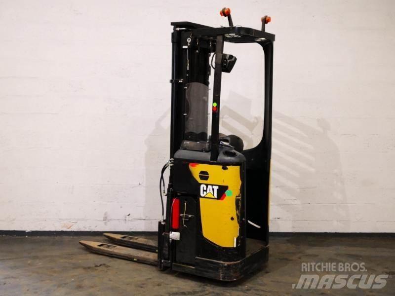 CAT NSR16N Self Propelled Stackers