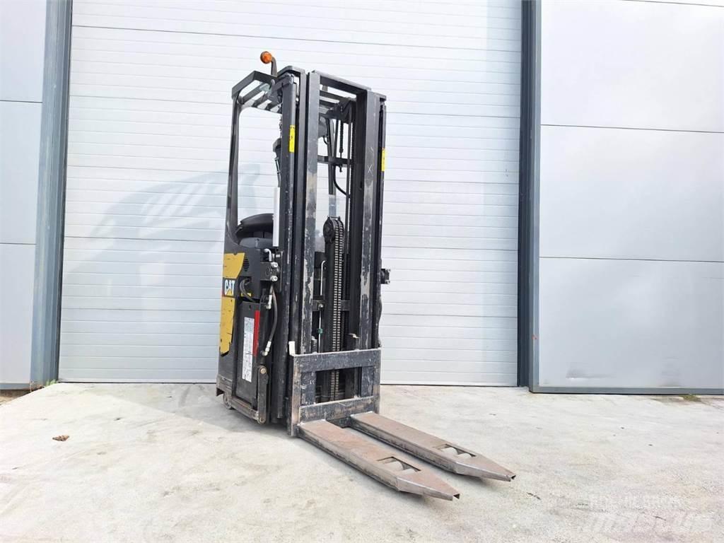 CAT NSR20N Self Propelled Stackers