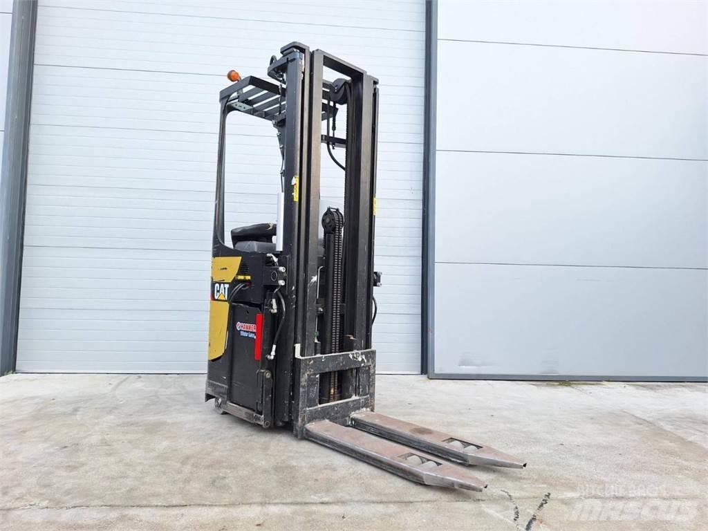 CAT NSR20N Self Propelled Stackers