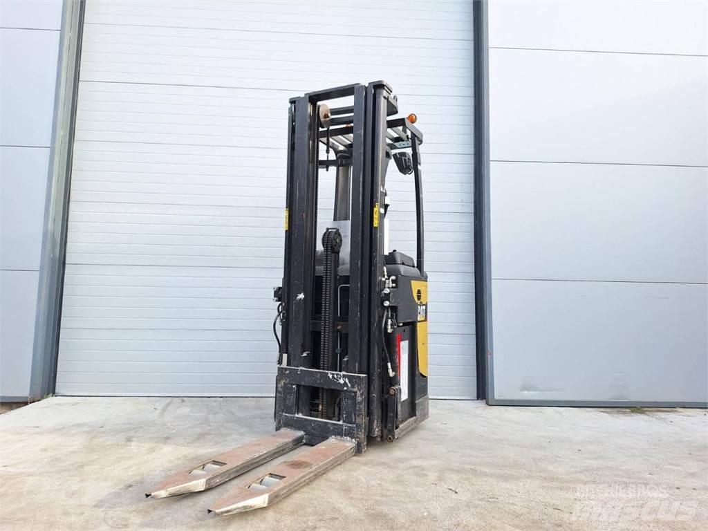 CAT NSR20N Self Propelled Stackers