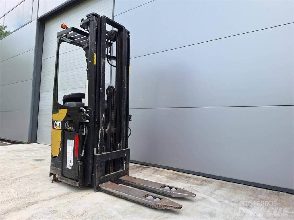 CAT NSR20N Self Propelled Stackers