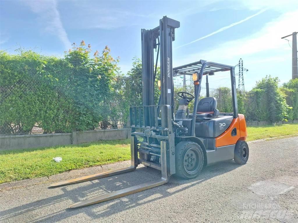 Doosan D30S 5 Misc Forklifts