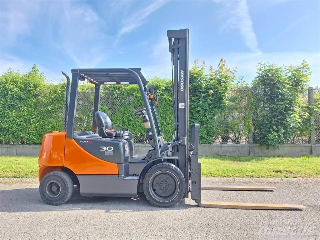 Doosan D30S 5 Misc Forklifts