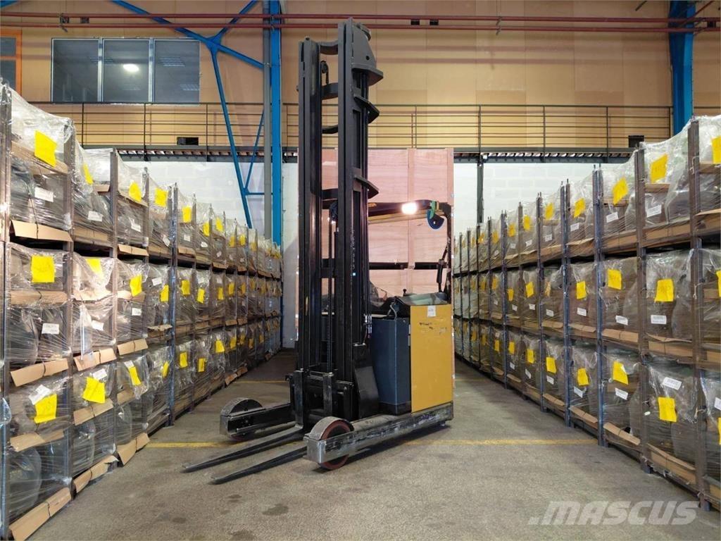 Hyster HYR2.0 Reach trucks