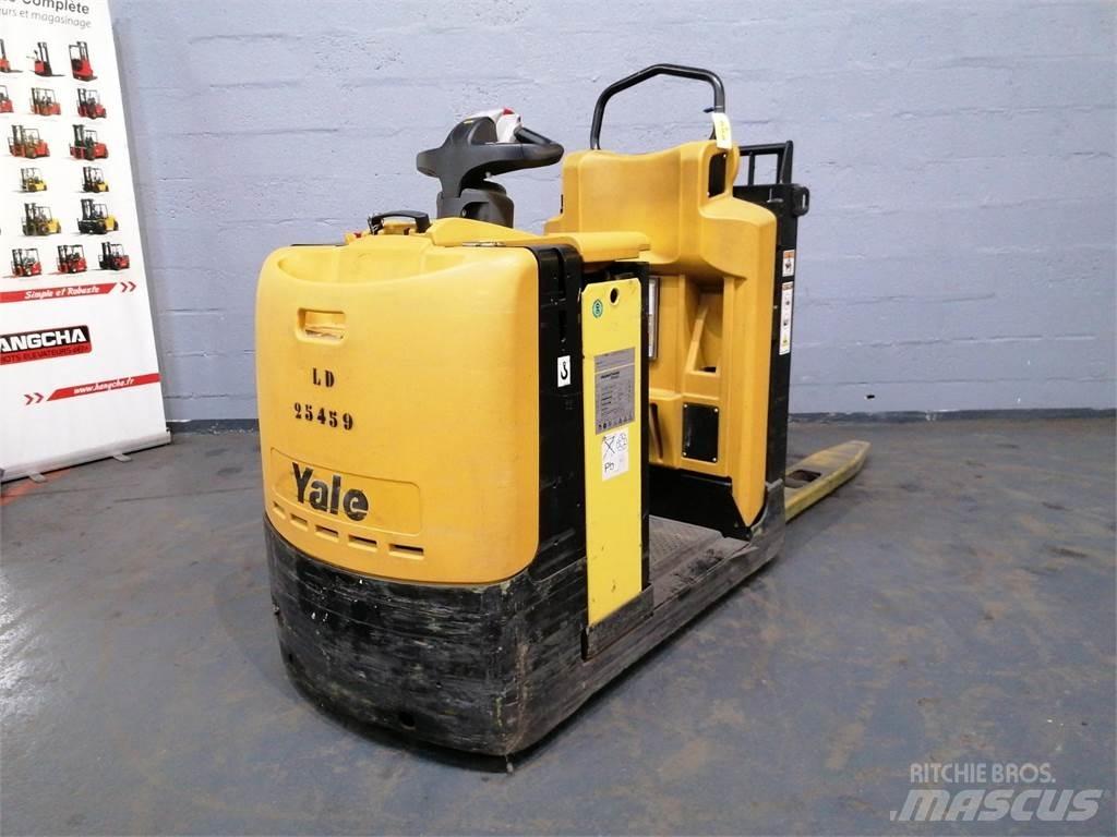 Yale MO10L Low lift order picker