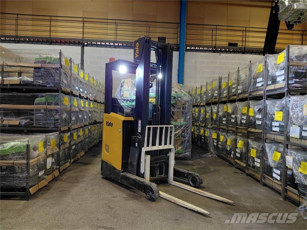Yale MR10E Reach trucks