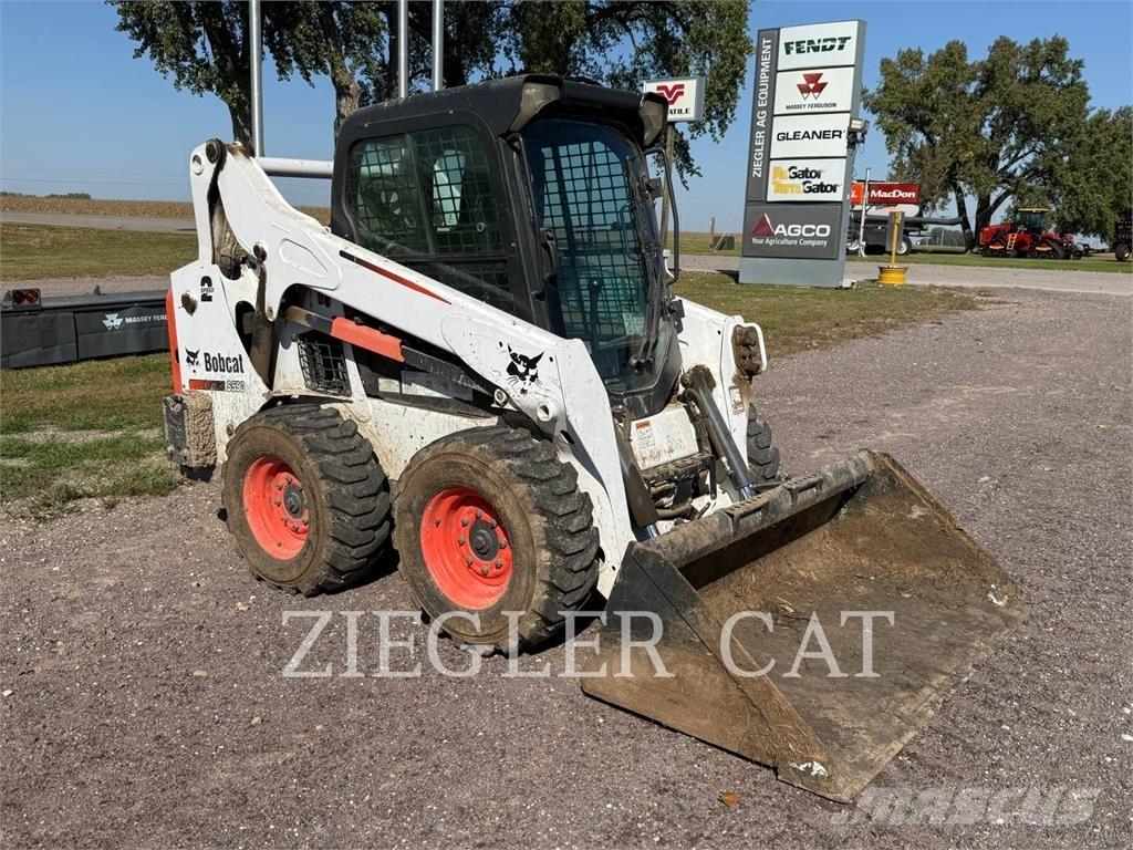 Bobcat S590 Skid Steer Loaders