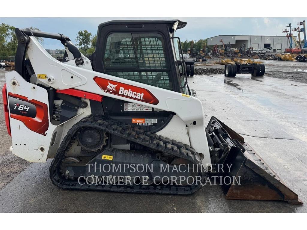 Bobcat T64 Crawler Loaders