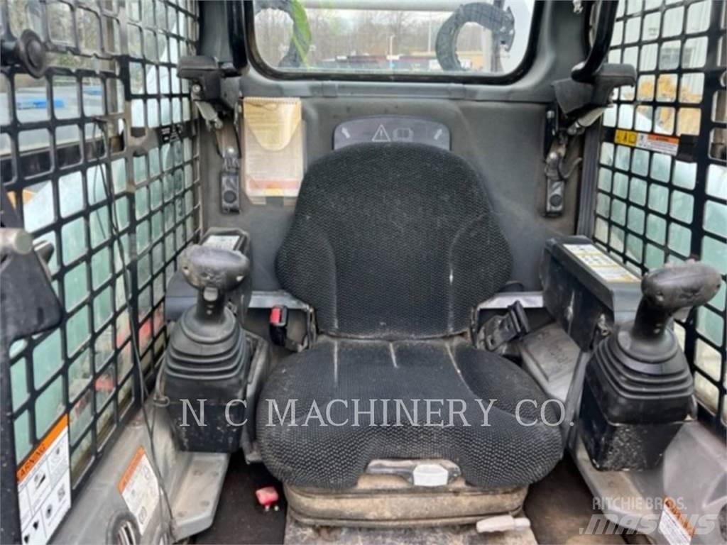 Bobcat T870 Skid Steer Loaders