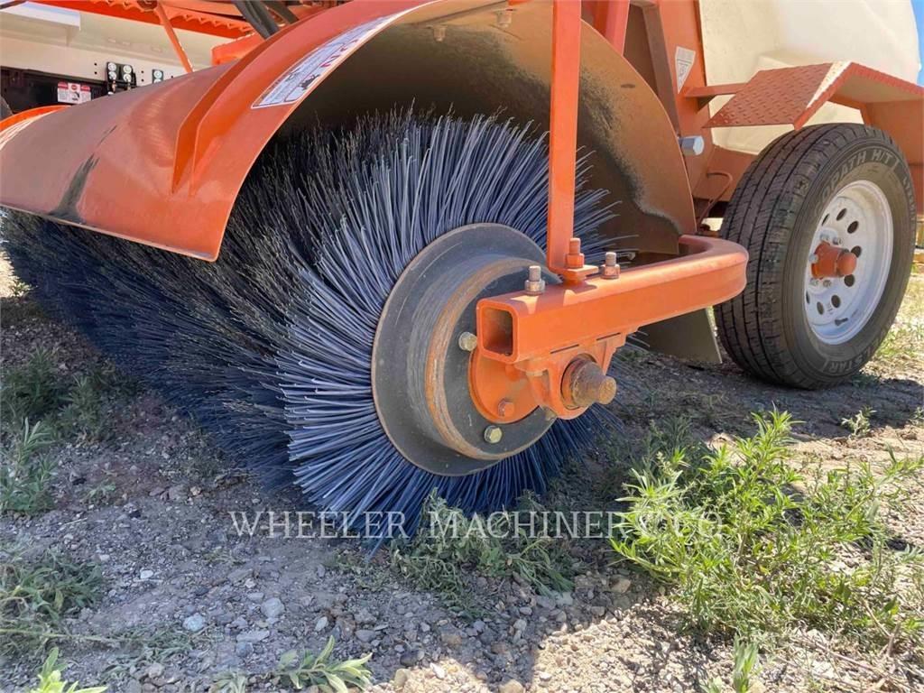 Broce BROOM 4 Sweepers