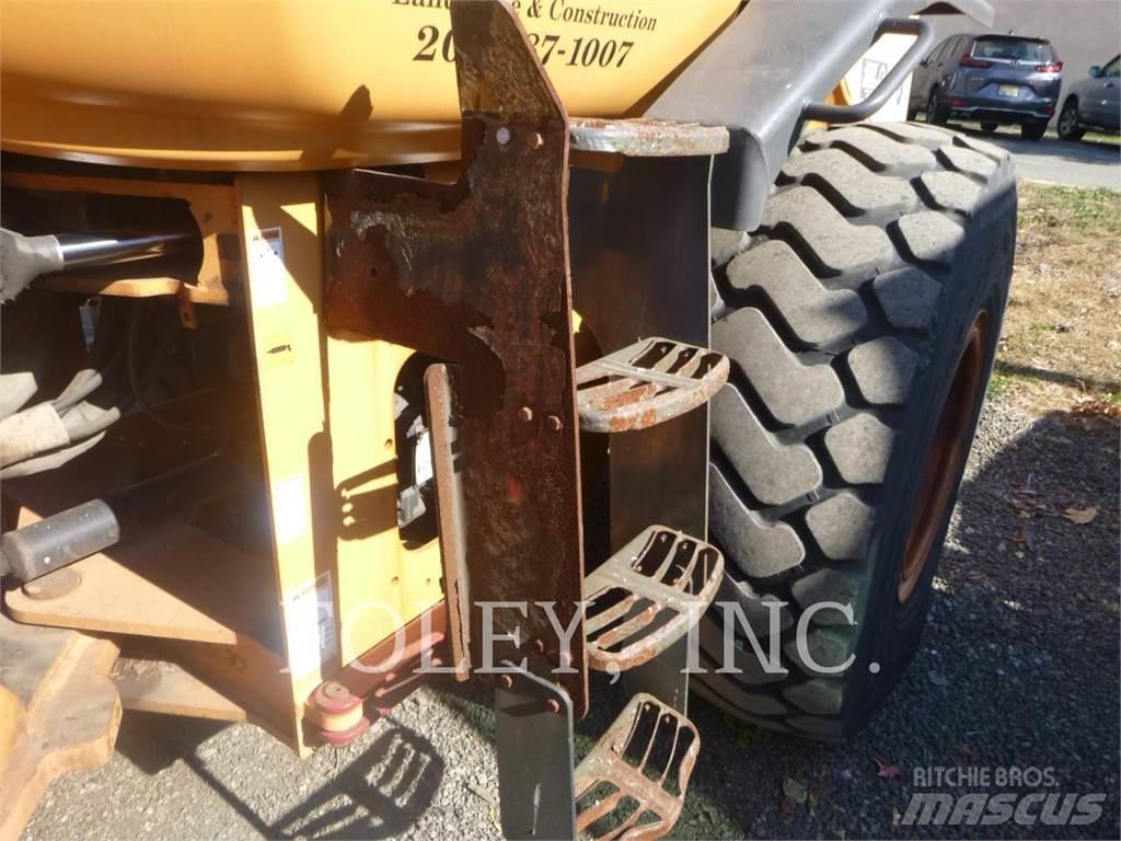 CASE 621F Wheel Loaders