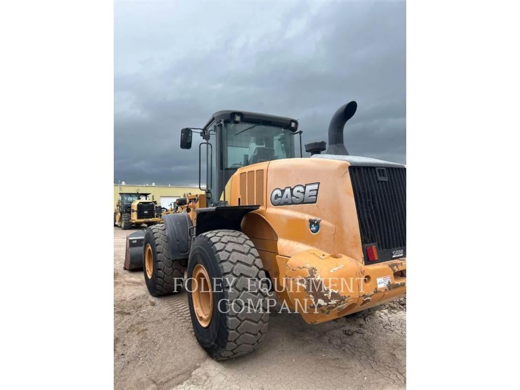 CASE 821F Wheel Loaders