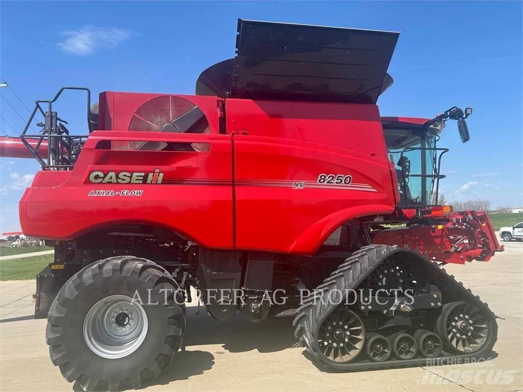 Case IH 8250 Combine Harvesters
