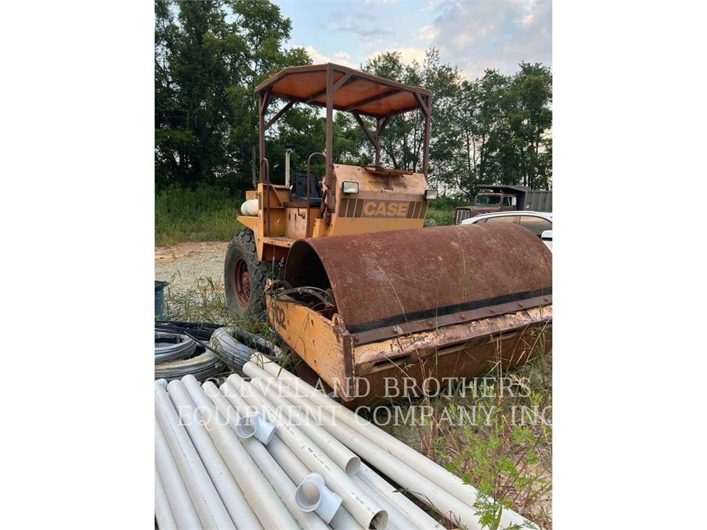 CASE W1102 Single drum rollers