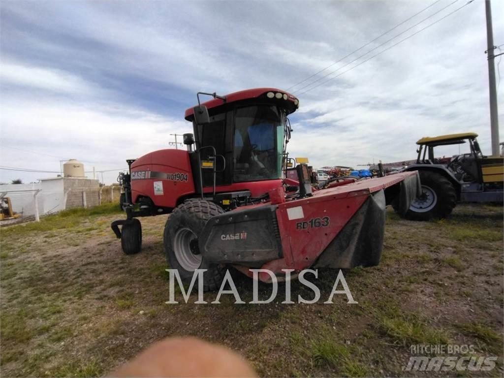 CASE WD 1904 Harvesters