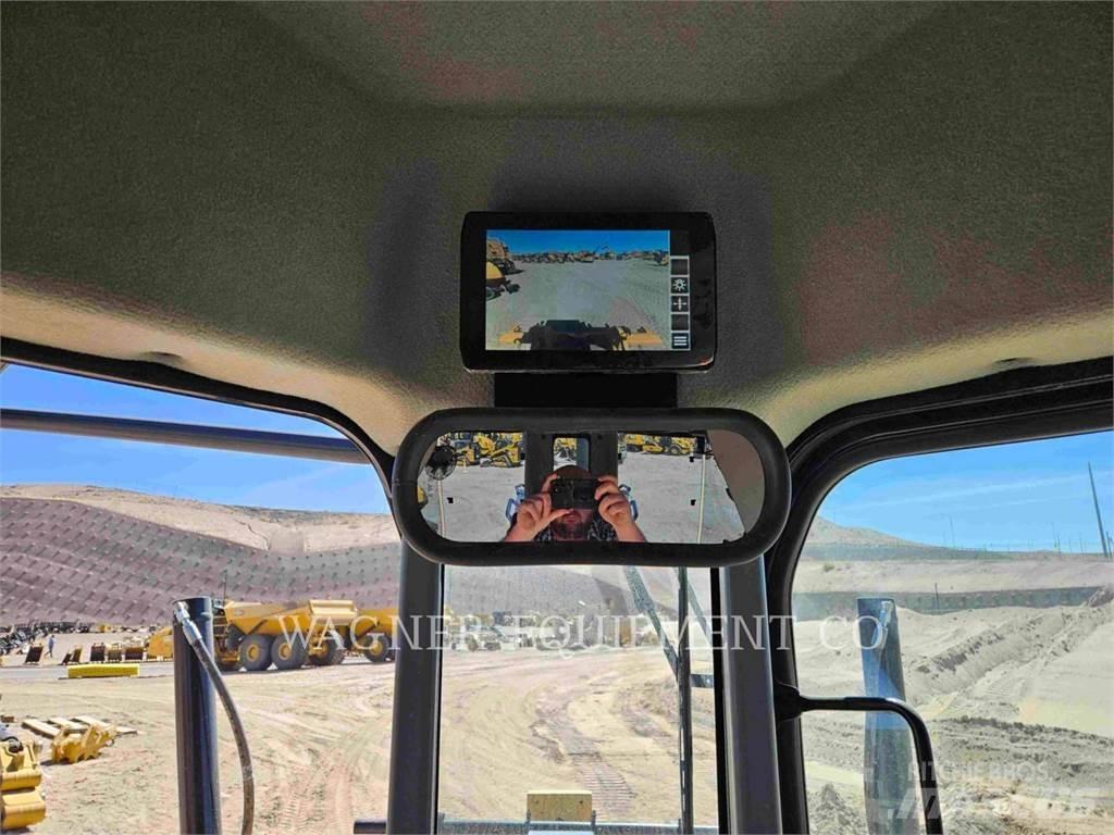 CAT 120 Motor Graders