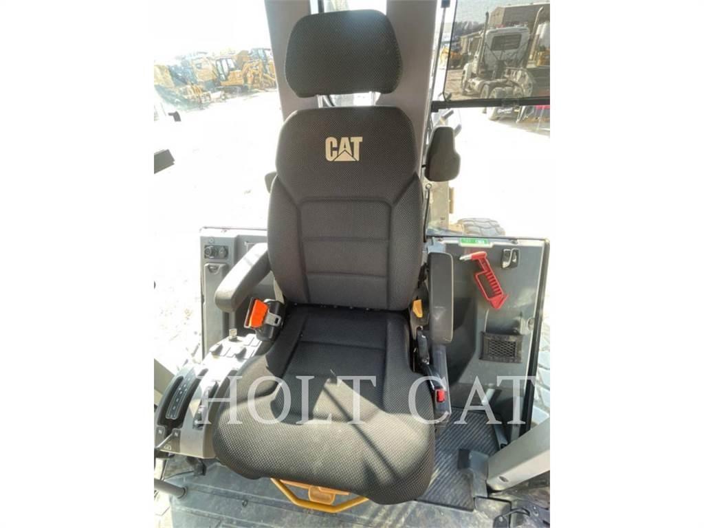 CAT 120 Motor Graders