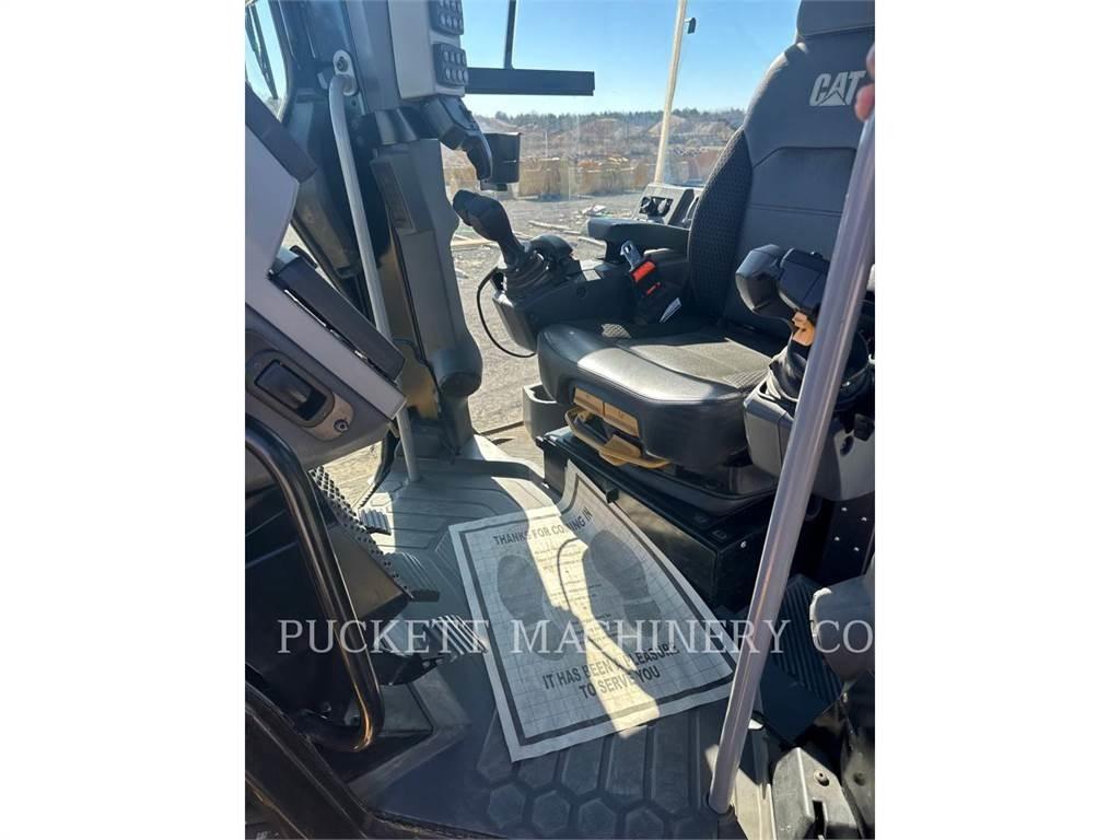 CAT 120-14AWD Motor Graders