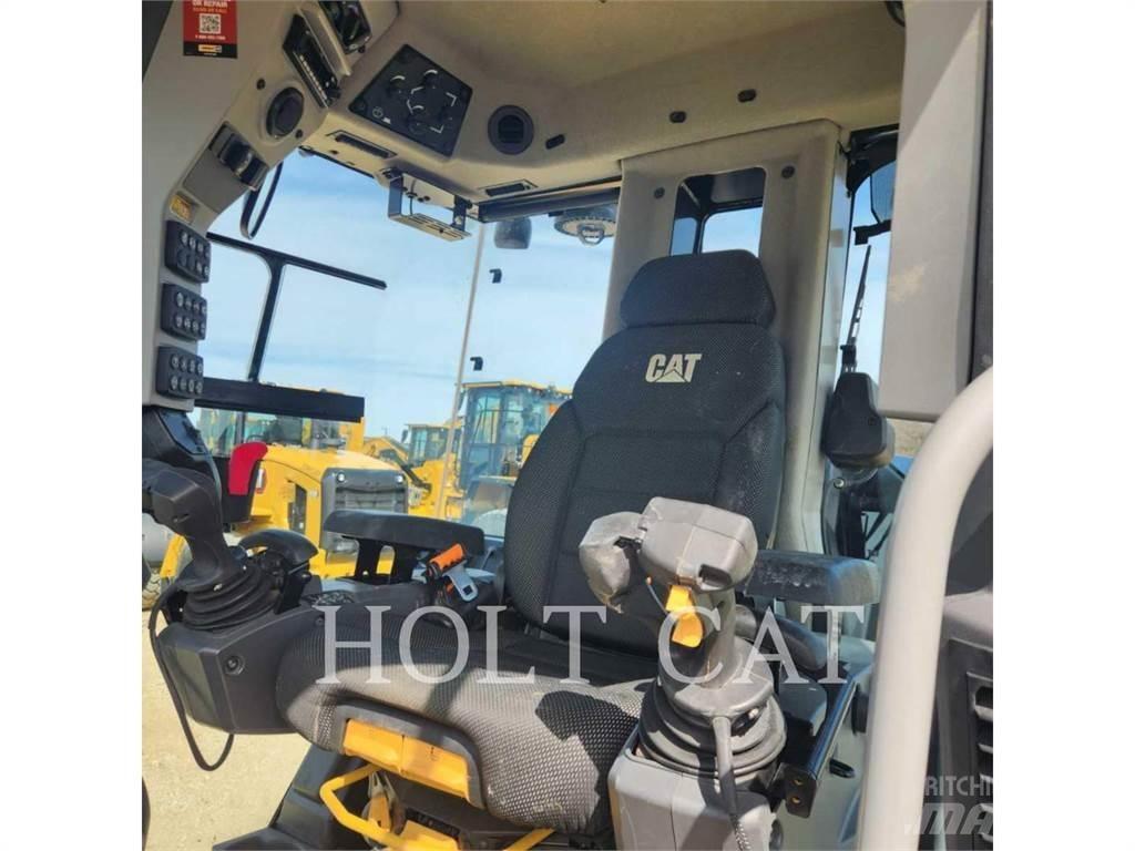 CAT 120 JOY Motor Graders
