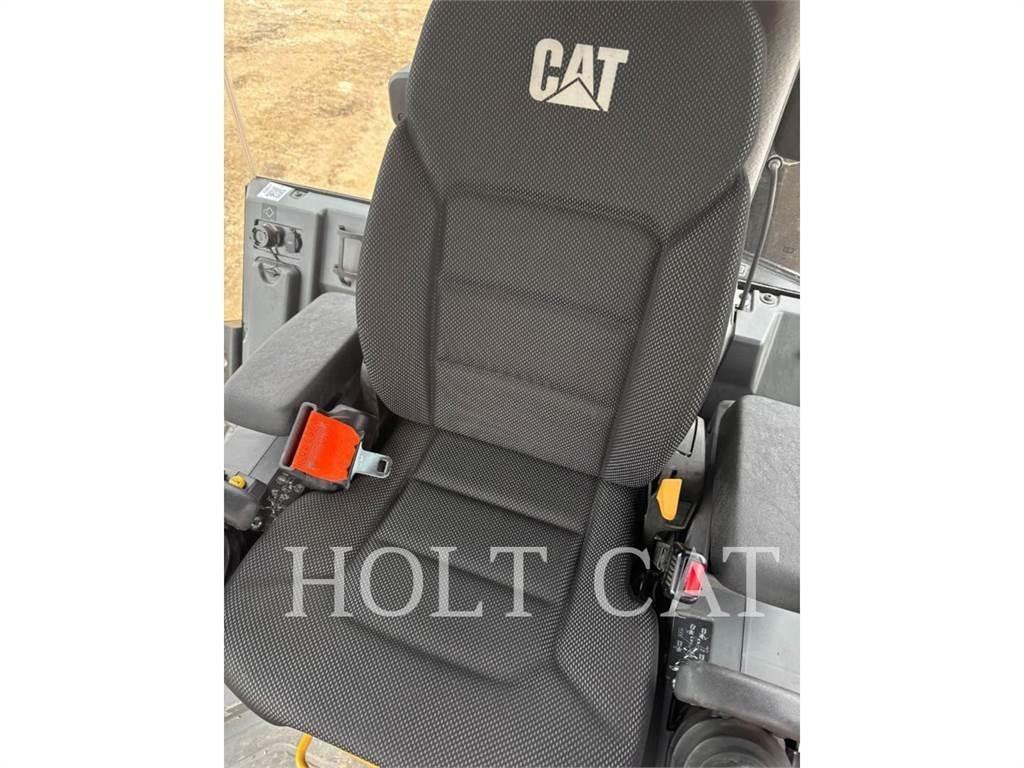 CAT 120 JOY Motor Graders