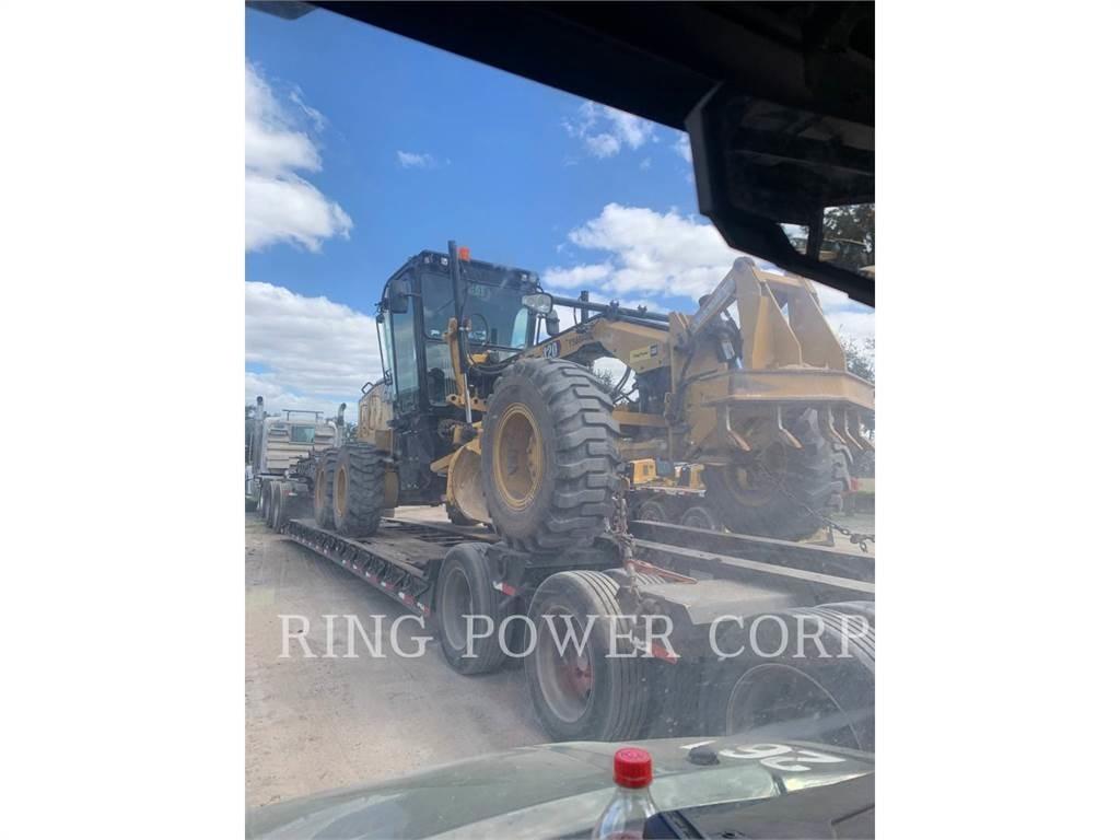 CAT 120 LVR Motor Graders