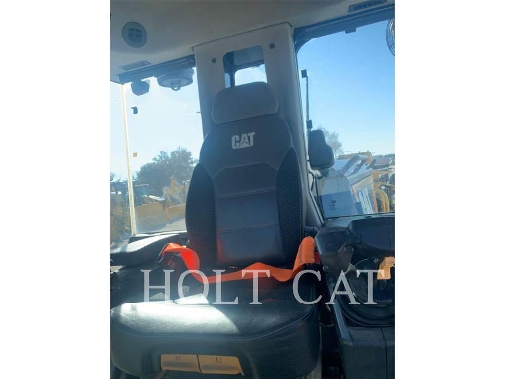 CAT 120AWD JOY Motor Graders