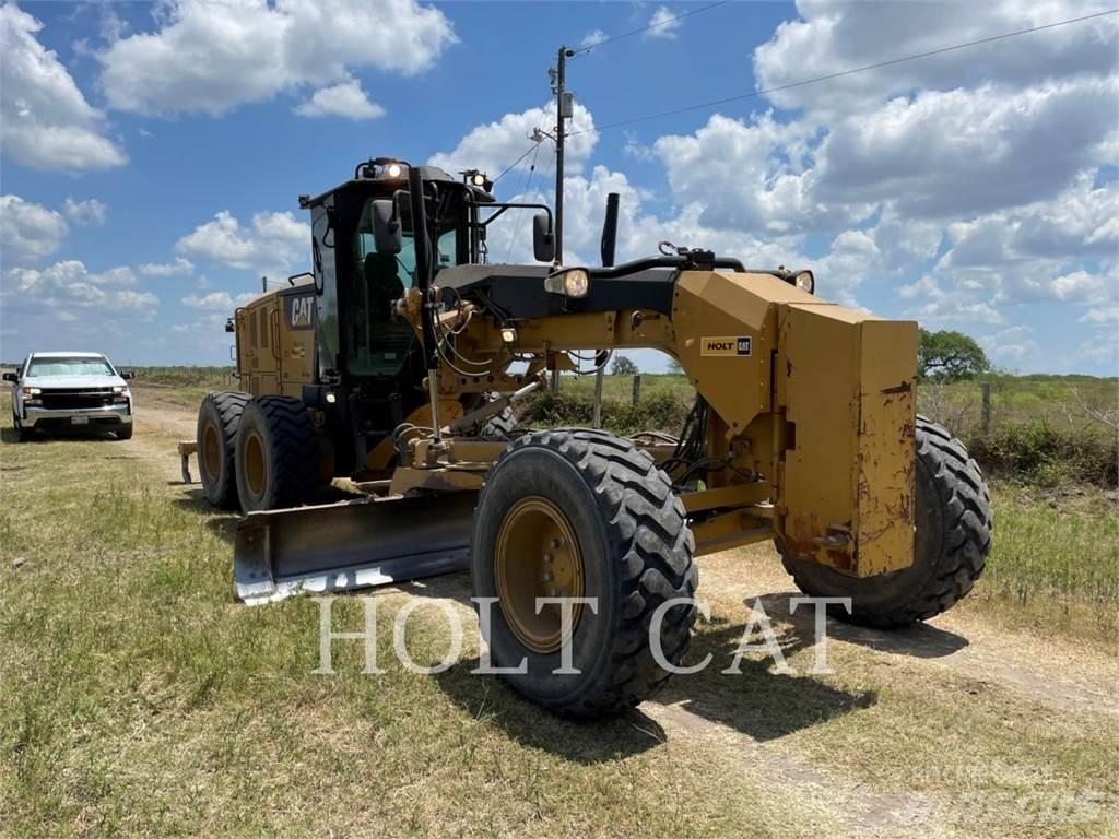 CAT 120M2 Motor Graders