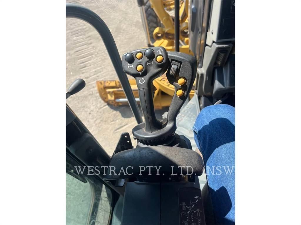 CAT 12M Motor Graders