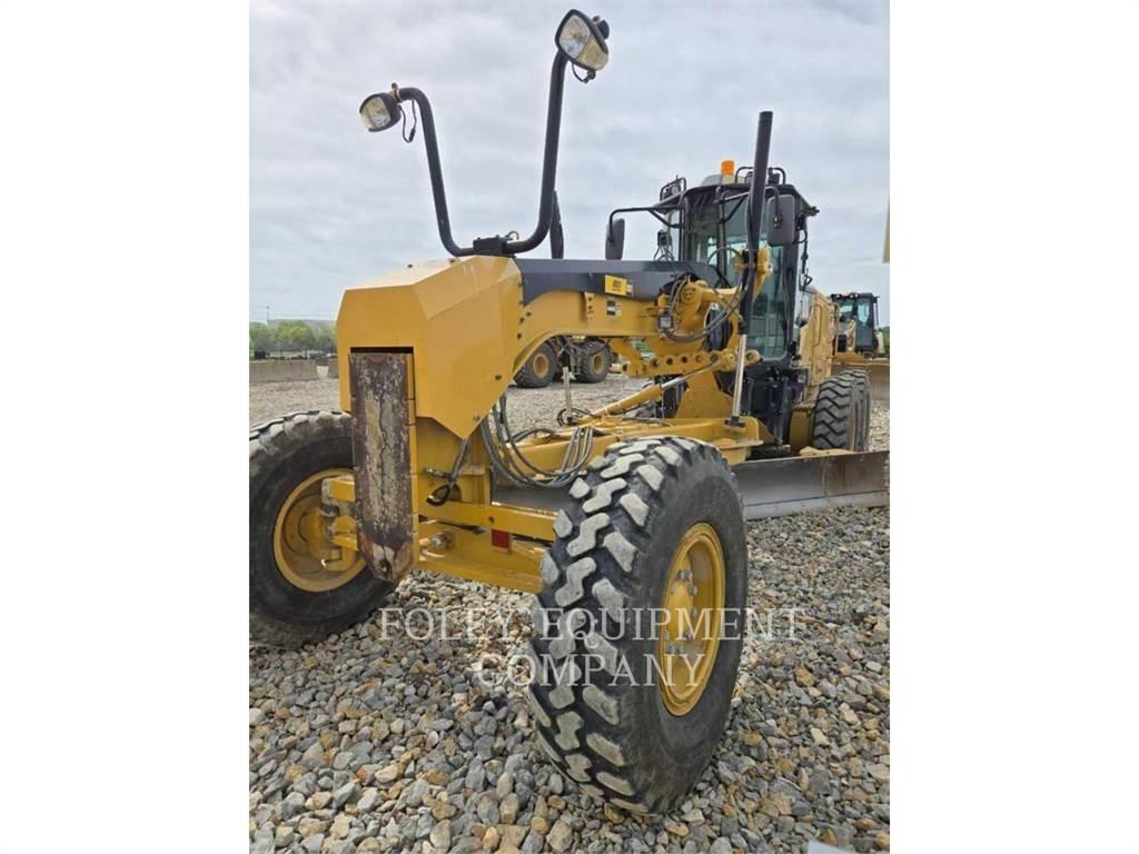 CAT 12M2 Motor Graders