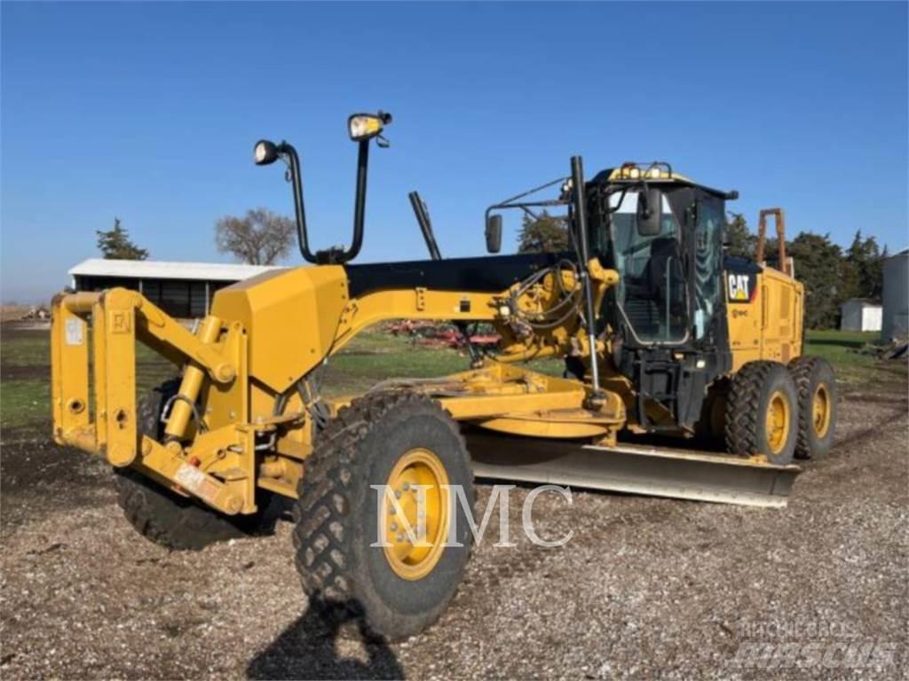 CAT 12M2 Motor Graders