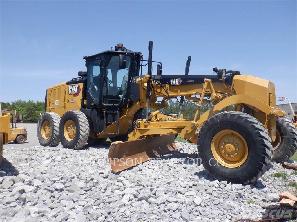 CAT 140 Motor Graders