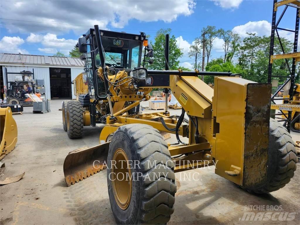 CAT 140 Motor Graders