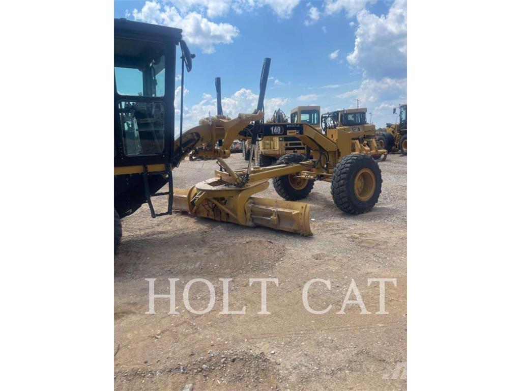 CAT 140 Motor Graders