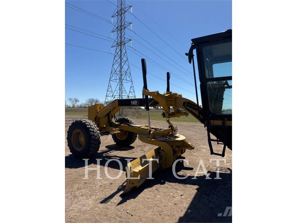 CAT 140 Motor Graders