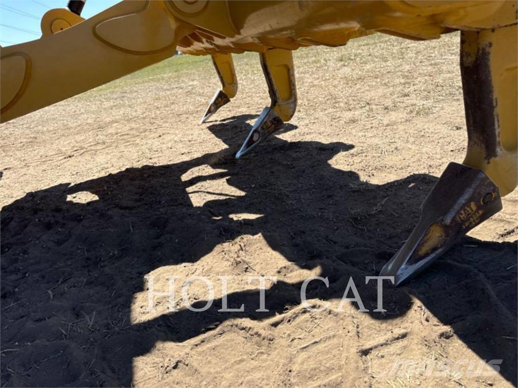 CAT 140 Motor Graders