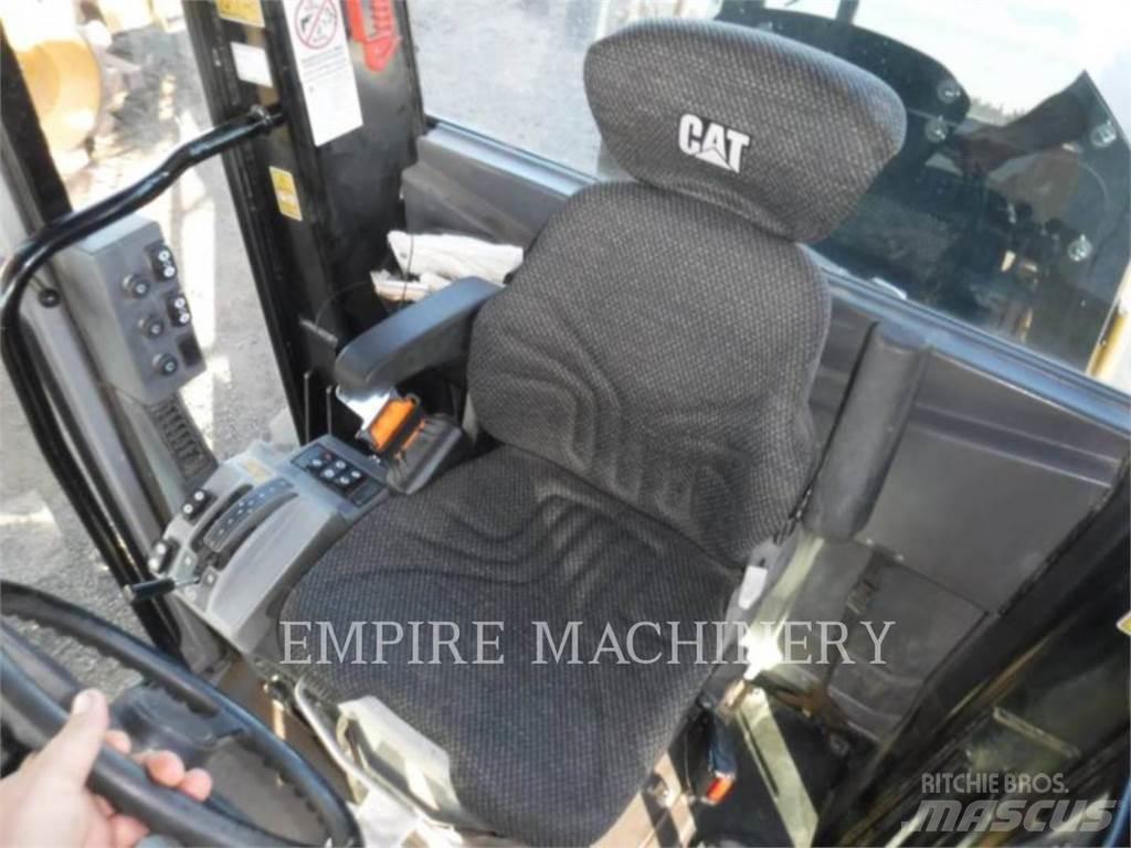 CAT 140-13 Motor Graders