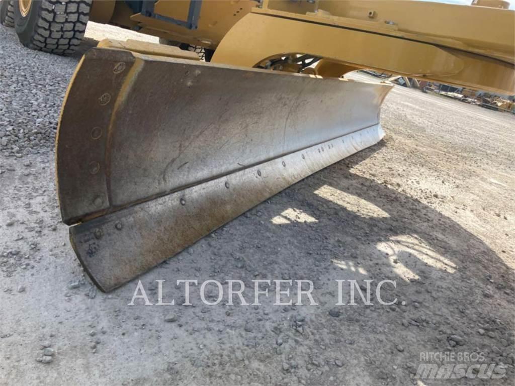 CAT 140-15AWD Motor Graders