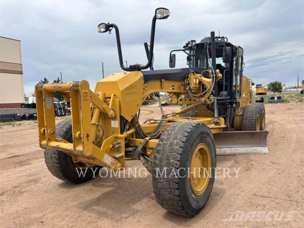CAT 140M 2 Motor Graders