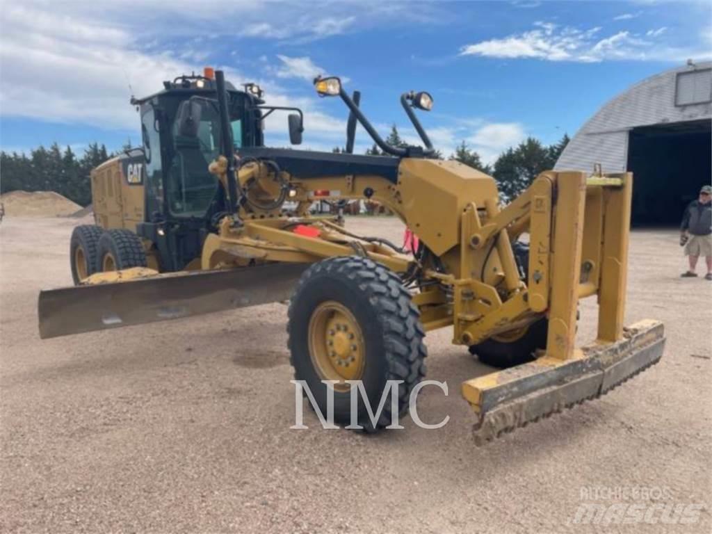 CAT 140M2 Motor Graders