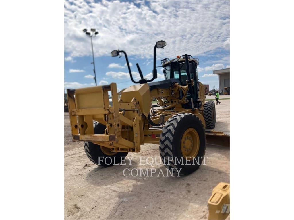 CAT 140M2 Motor Graders