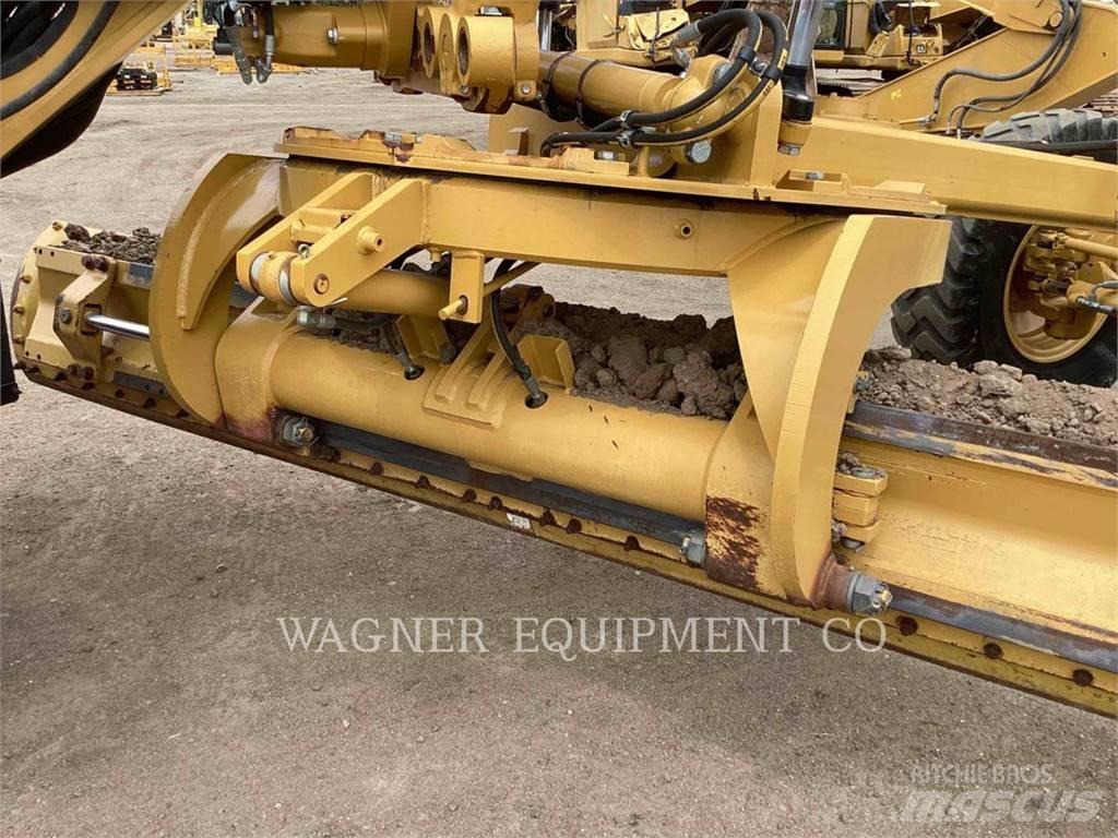 CAT 140M2 Motor Graders