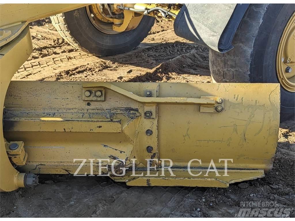 CAT 140M2AWD Motor Graders