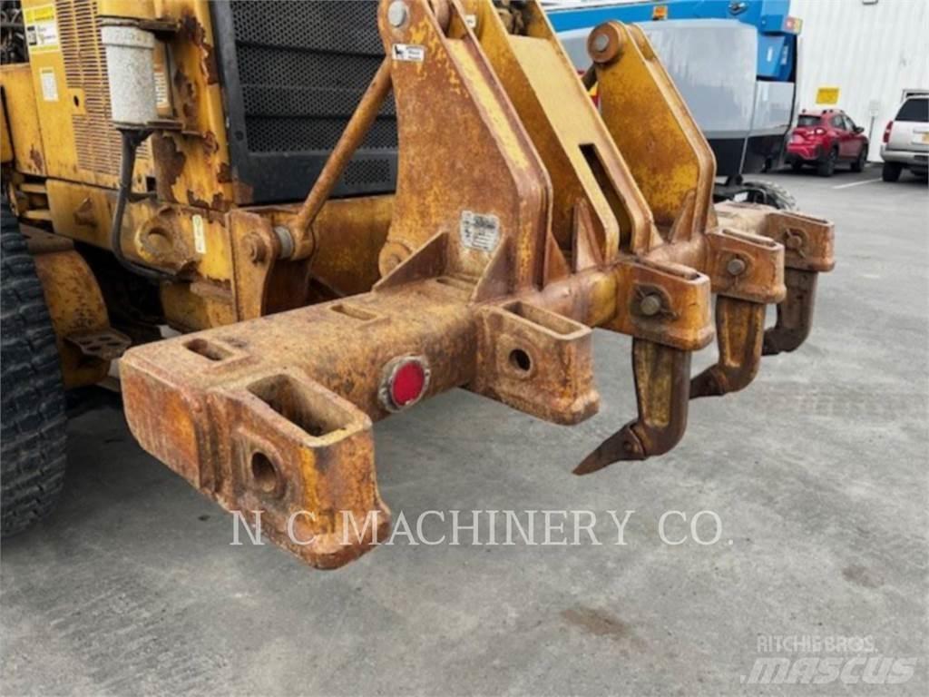 CAT 143H Motor Graders