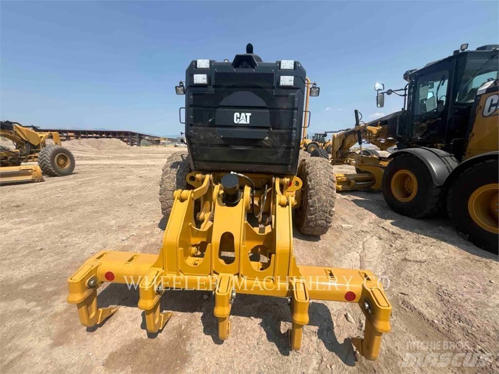 CAT 150 15 Motor Graders