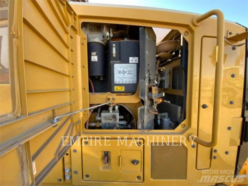 CAT 150-15 Motor Graders