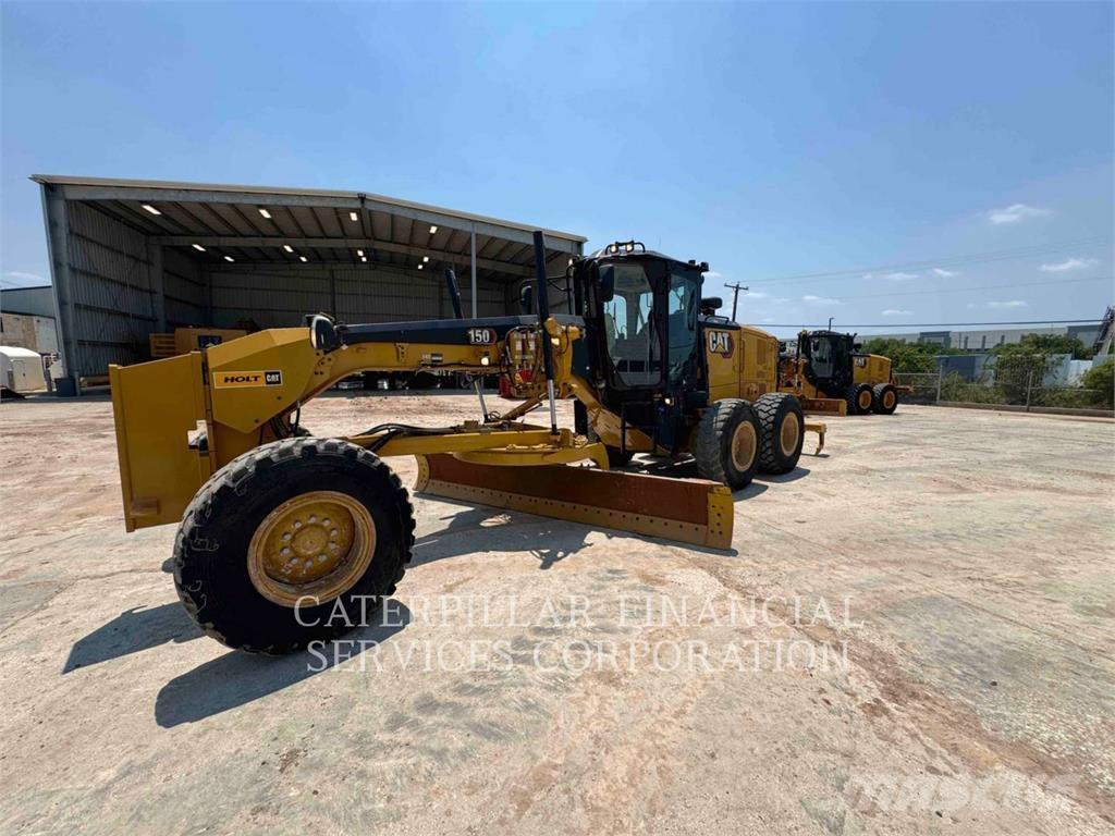 CAT 150-15 Motor Graders