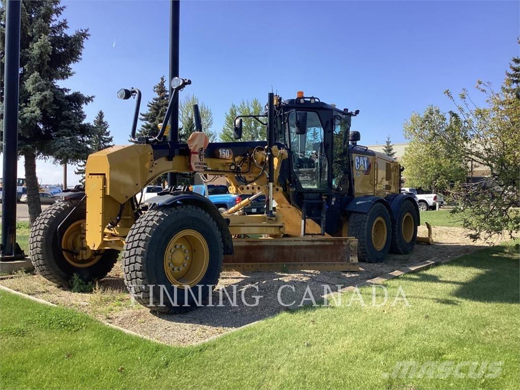 CAT 150-15 Motor Graders