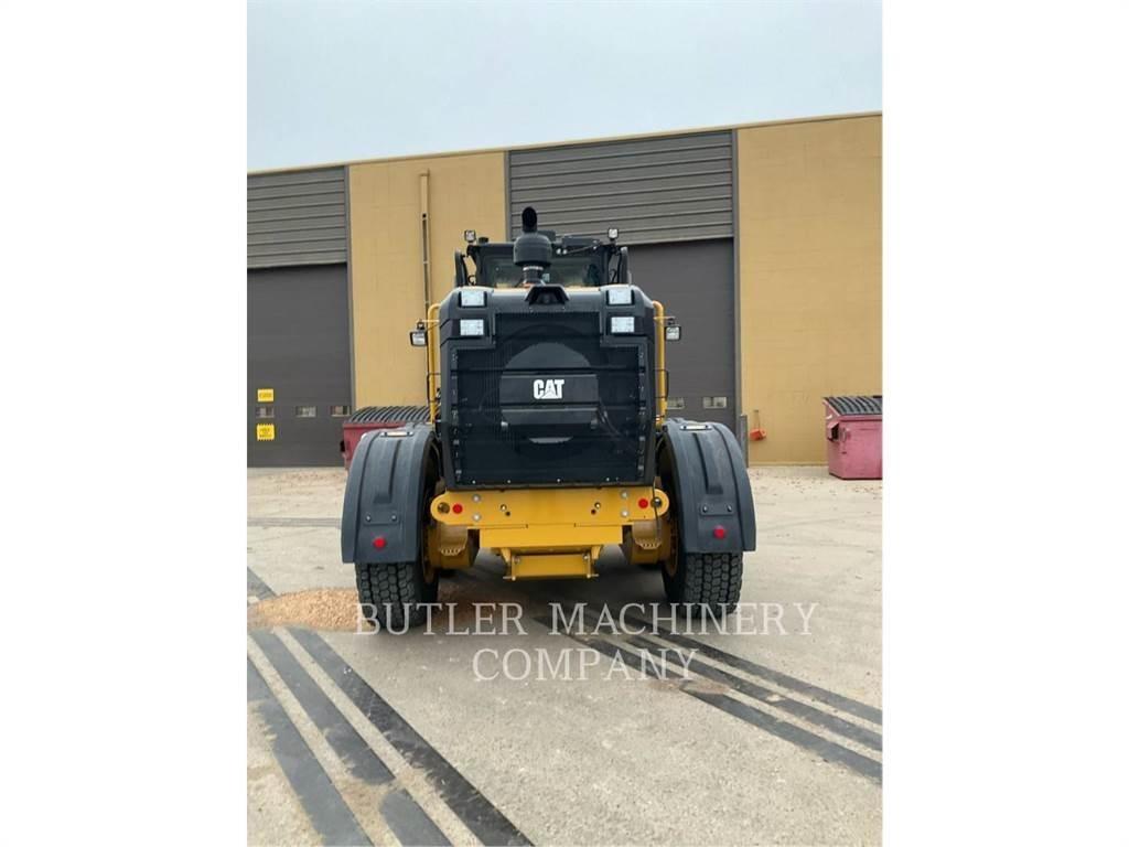 CAT 150-15AWD Motor Graders