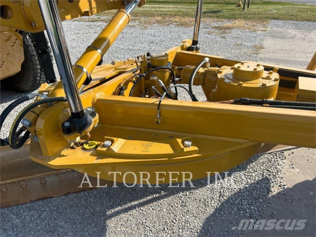 CAT 150-15AWD Motor Graders