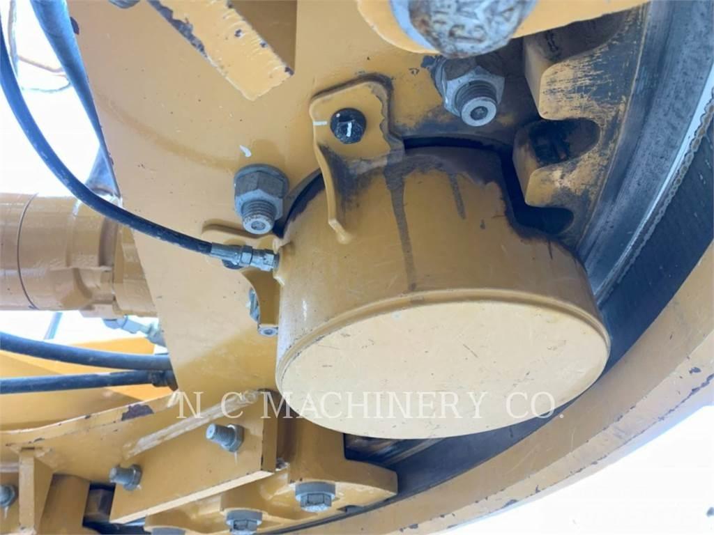 CAT 150-15AWD Motor Graders